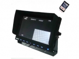 9寸內(nèi)置DVR，四分割 車載顯示器,遮陽板，可接4個攝像頭，4路同時顯示，4路實時錄像功能，32G/SD卡存盤回放 ，四路視頻切換